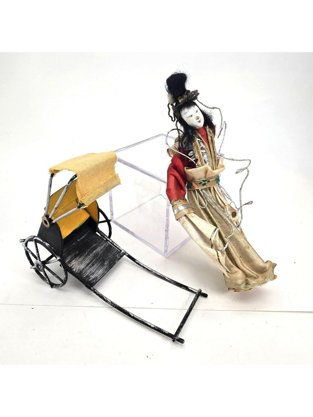 Vintage Japanese Geisha Doll With Rickshaw Figurine Set JE307